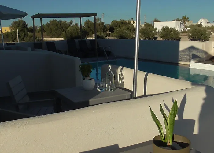 Daylight 3* Perissa (Santorini)