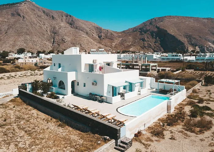 Daylight Hotel Perissa (Santorini)