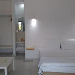 Daylight Otel Perissa (Santorini)