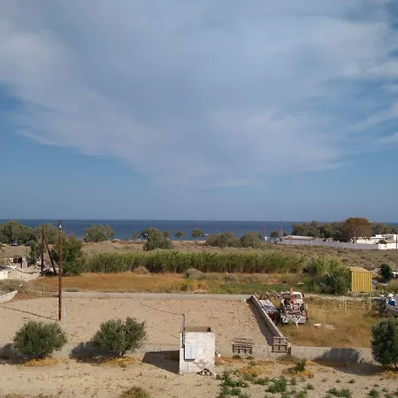 Daylight 3* Perissa (Santorini)