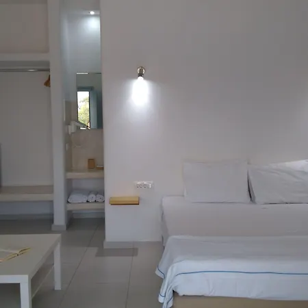 Daylight Otel Perissa (Santorini)