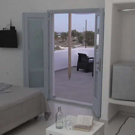 Daylight Otel Perissa (Santorini)