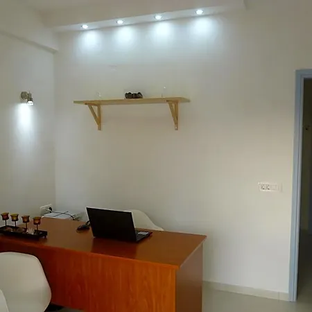 Daylight Hotel Perissa (Santorini)