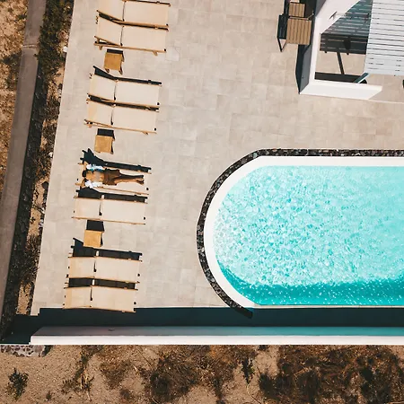 Daylight Hotel Perissa (Santorini)