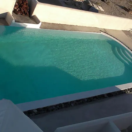 Daylight Hotel Perissa (Santorini)