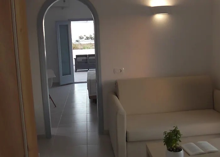 Daylight 3* Perissa (Santorini)