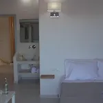 Hotel Daylight Períssa