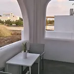 Hotel Daylight Períssa